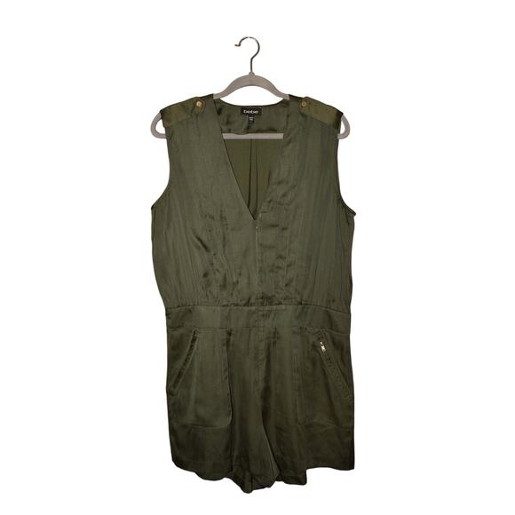 BEBE $148 Olive Green Satin Pleated Sleeveless Romper V-Neck Zip Pockets Large - Picture 1 of 3